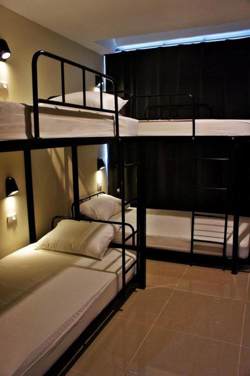 Link Corner Hostel Бангкок Номер фото